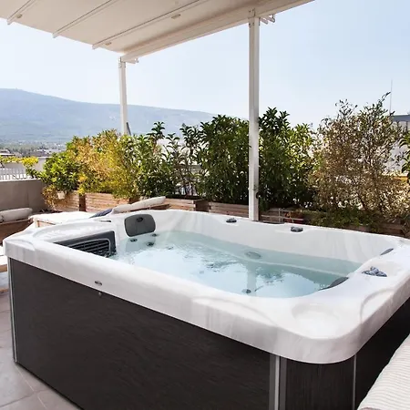 Apartment Gorgeous Penthouse With Private Jacuzzi And Amazing View! Athens